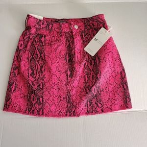 Hot Pink & Black snakeskin print mini skirt (MED)